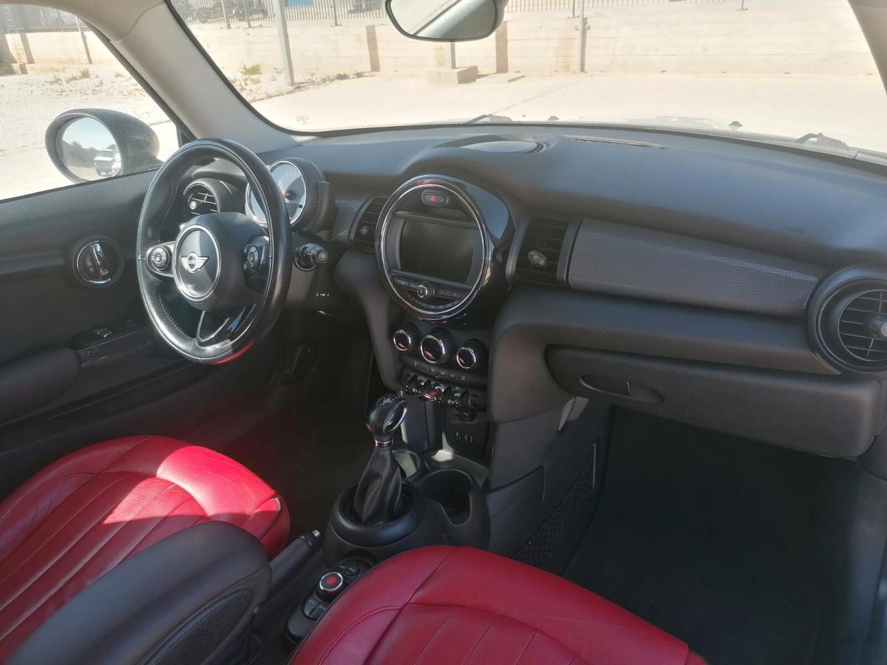 Mini Cooper Mini 1.5 Automatica