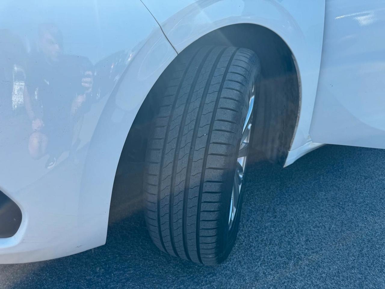Peugeot 208 1.2 BENZINA 82CV 5P ACTIVE 2017