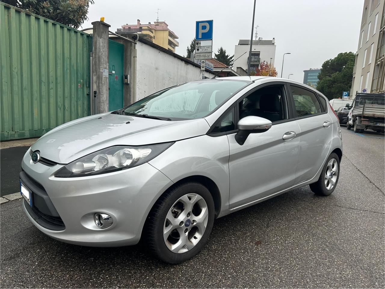Ford Fiesta 1.4 GPL Business - euro 5 - ok neopatentati