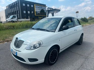 Lancia Ypsilon 1.3 MJT 75 CV
