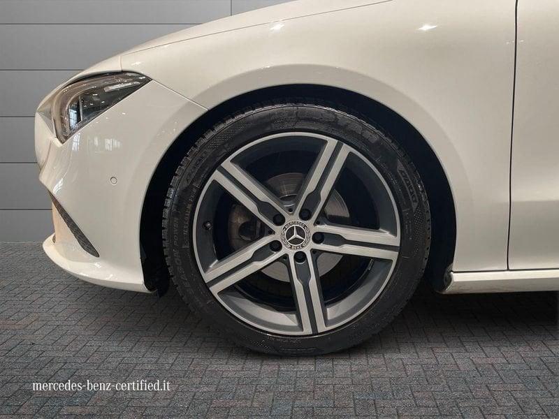 Mercedes-Benz CLA Shooting Brake 180 Sport auto