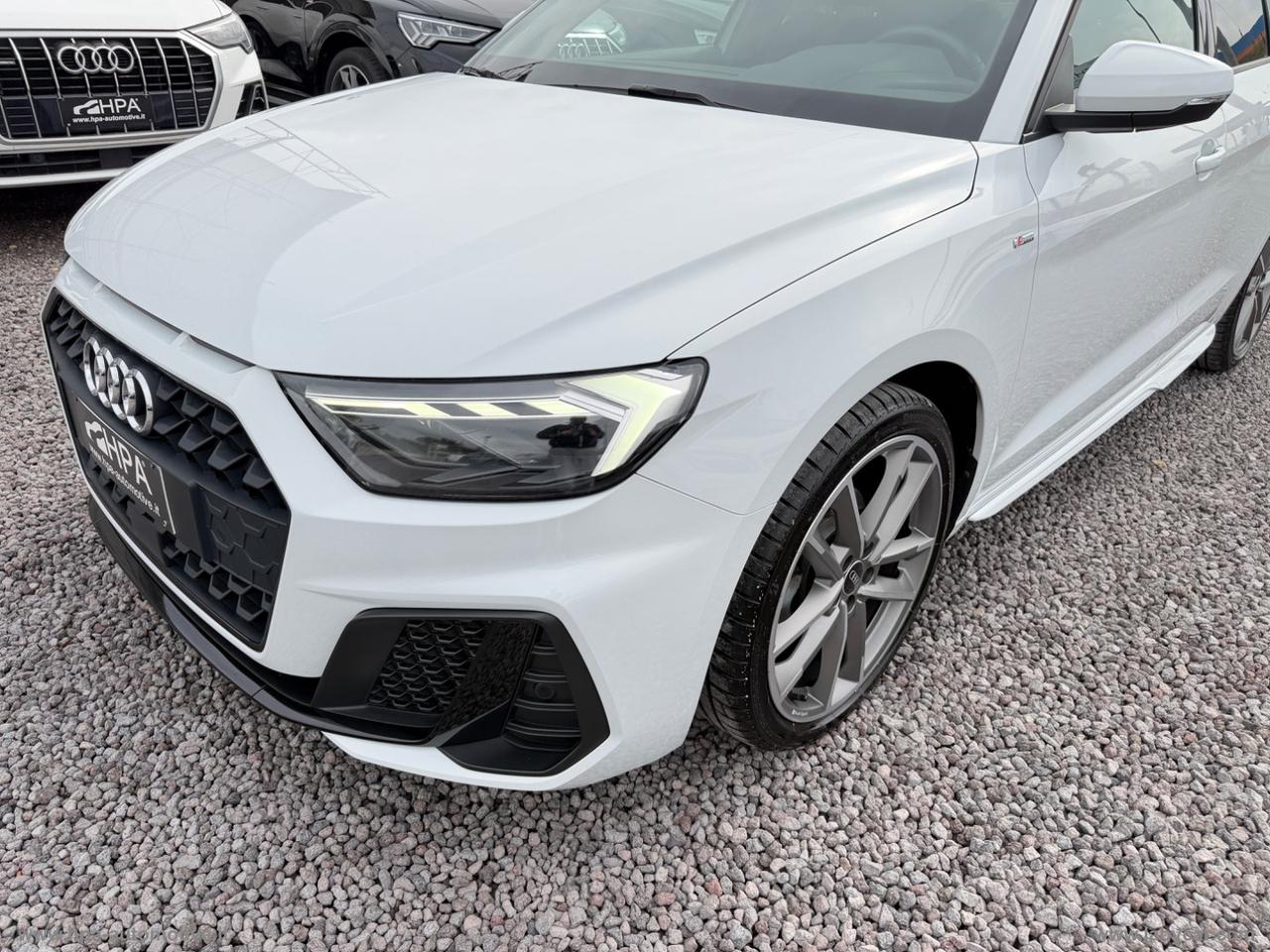 AUDI A1 SPORTBACK 30 TFSI S-line LED NAVI PELLE RETROCAMERA