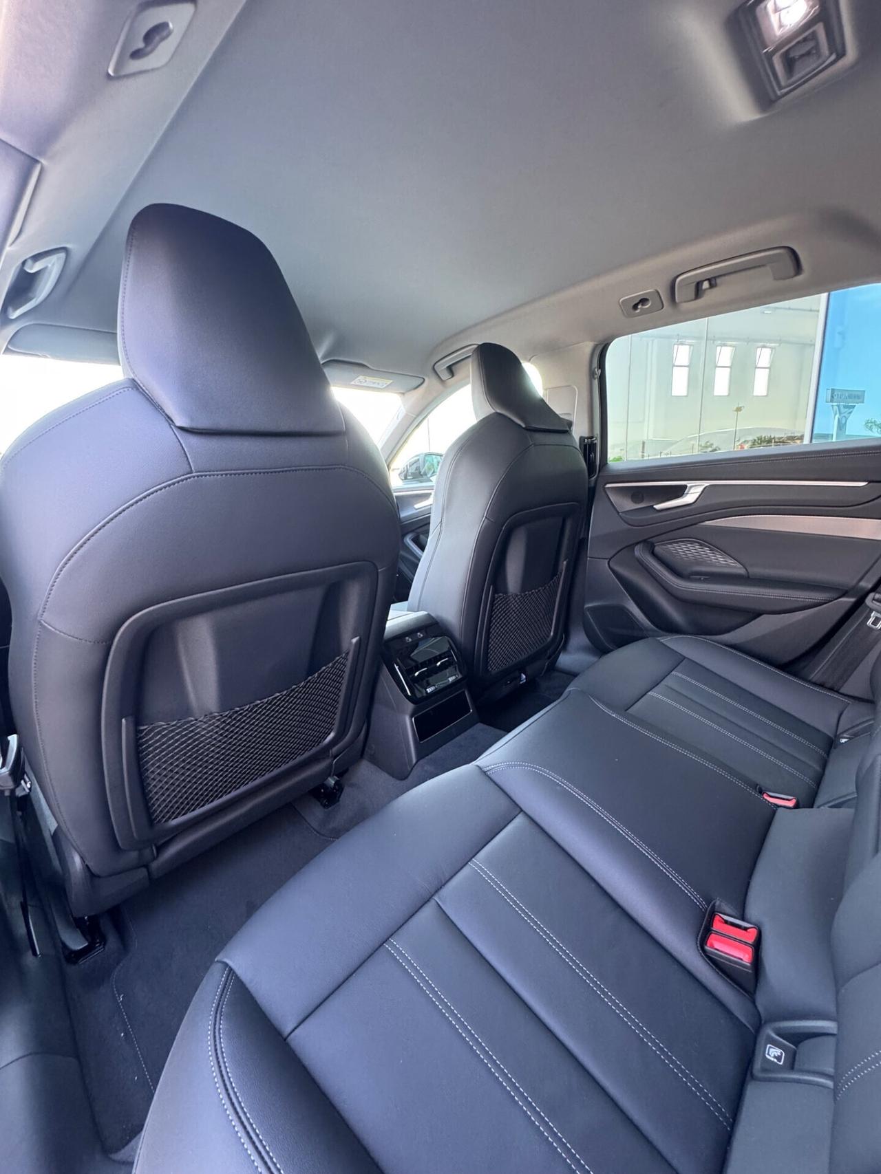 AUDI A6 Avant 2.0 TDI 204CV S tronic S line - possibilità noleggio no scoring