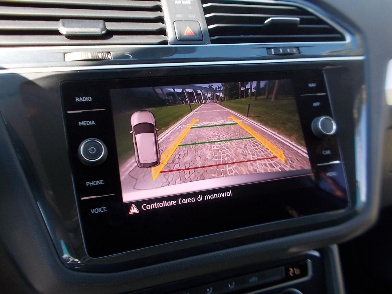 Volkswagen Tiguan 2.0 TDi DSG *FULL OPT* daVETRINA