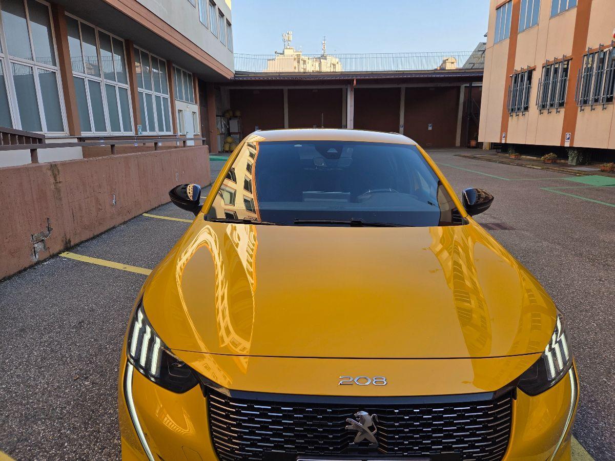 PEUGEOT - 208 - BlueHDi 100 S&S 5p. GT Line