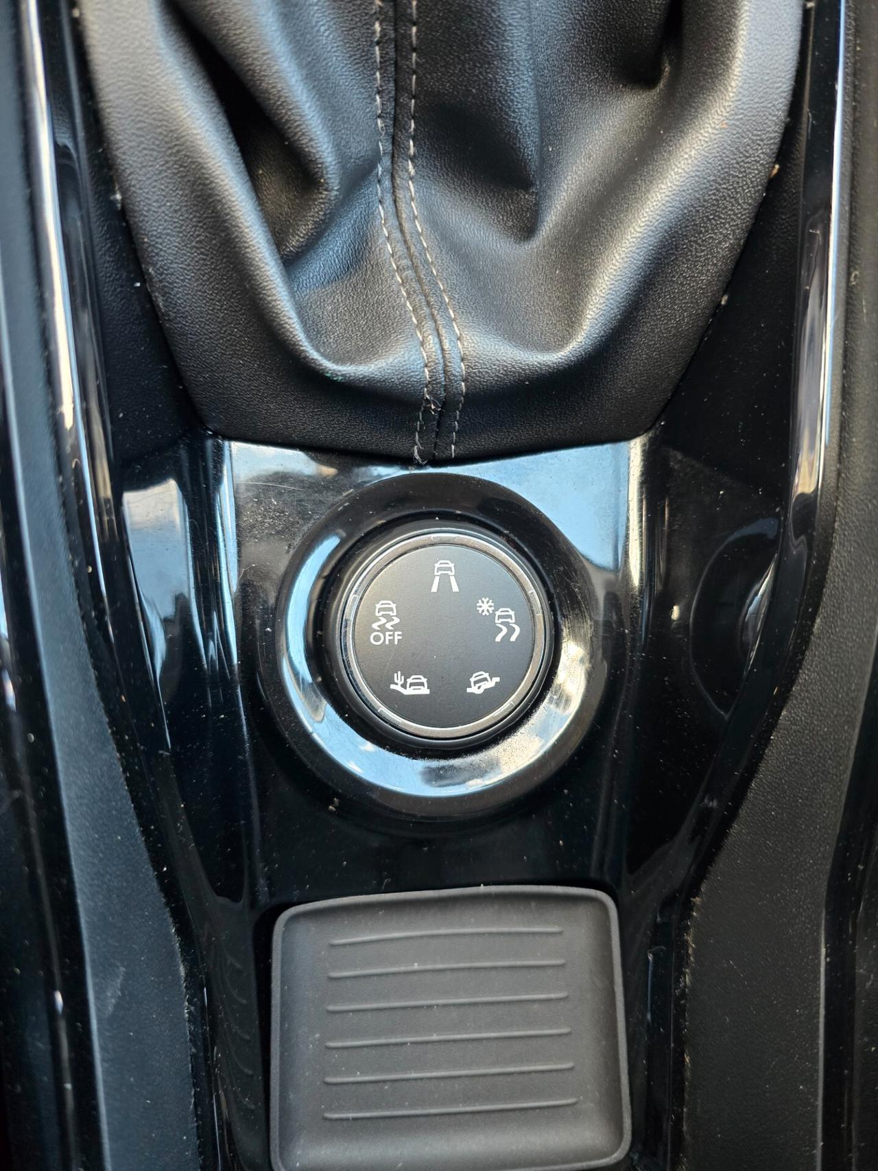 Peugeot 208 BlueHDi 100 5 porte GT Line