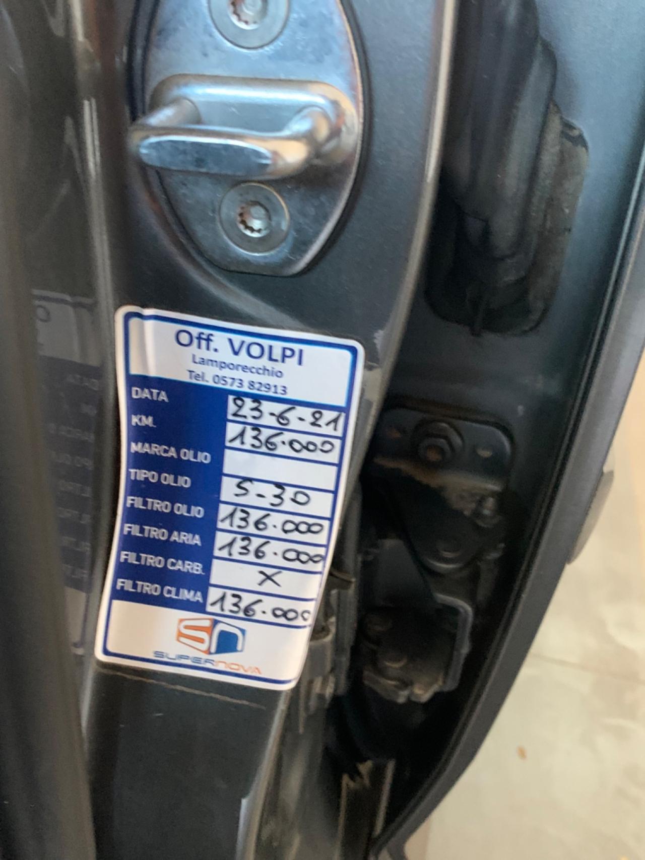 Volkswagen Touran Business 1.6 TDI DSG Comfortline