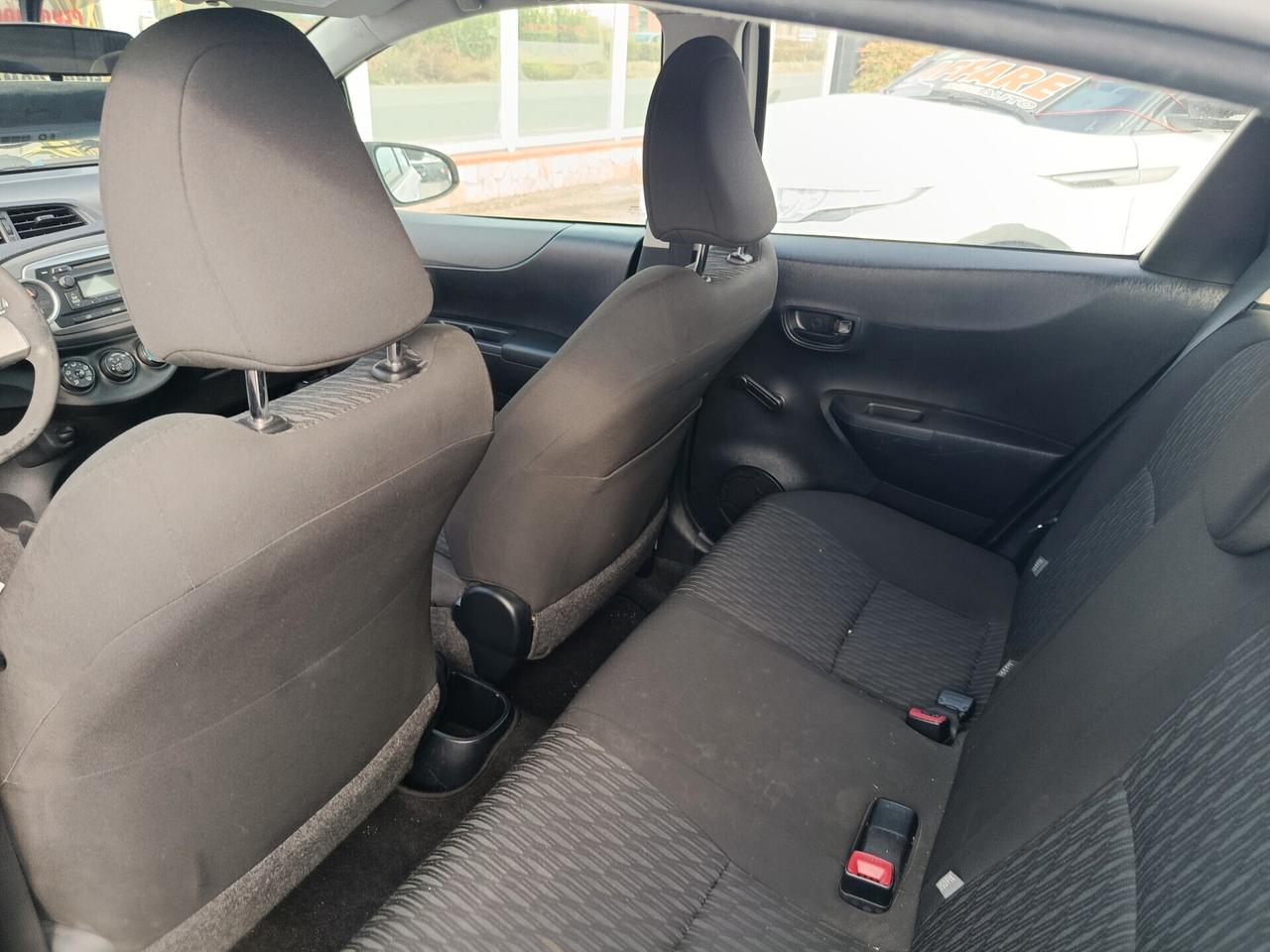 Toyota Yaris 1.4 D-4D Lounge 5 porte