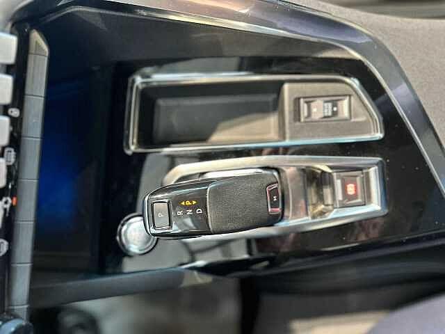 Peugeot 3008 BlueHDi 130 S&S EAT8 Allure