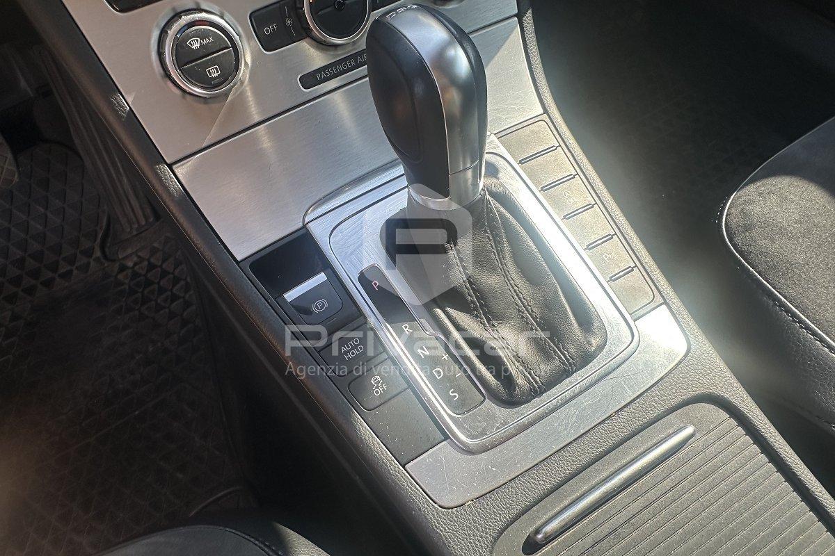VOLKSWAGEN Passat Var. 2.0 TDI DSG High. BM.Tech.