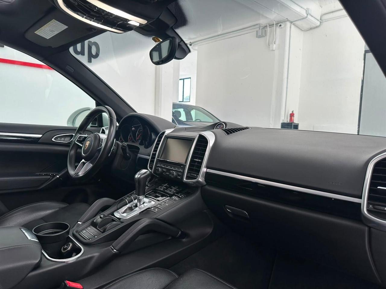 Porsche Cayenne 3.0 Diesel Platinum Edition