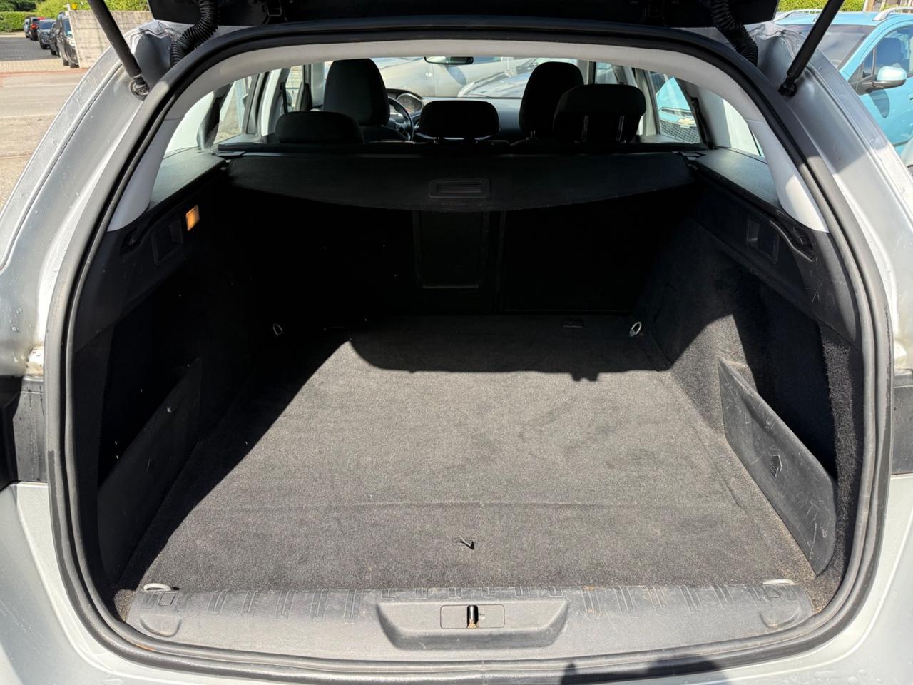 Peugeot 308 BlueHDi 120 S&S EAT6 SW Business