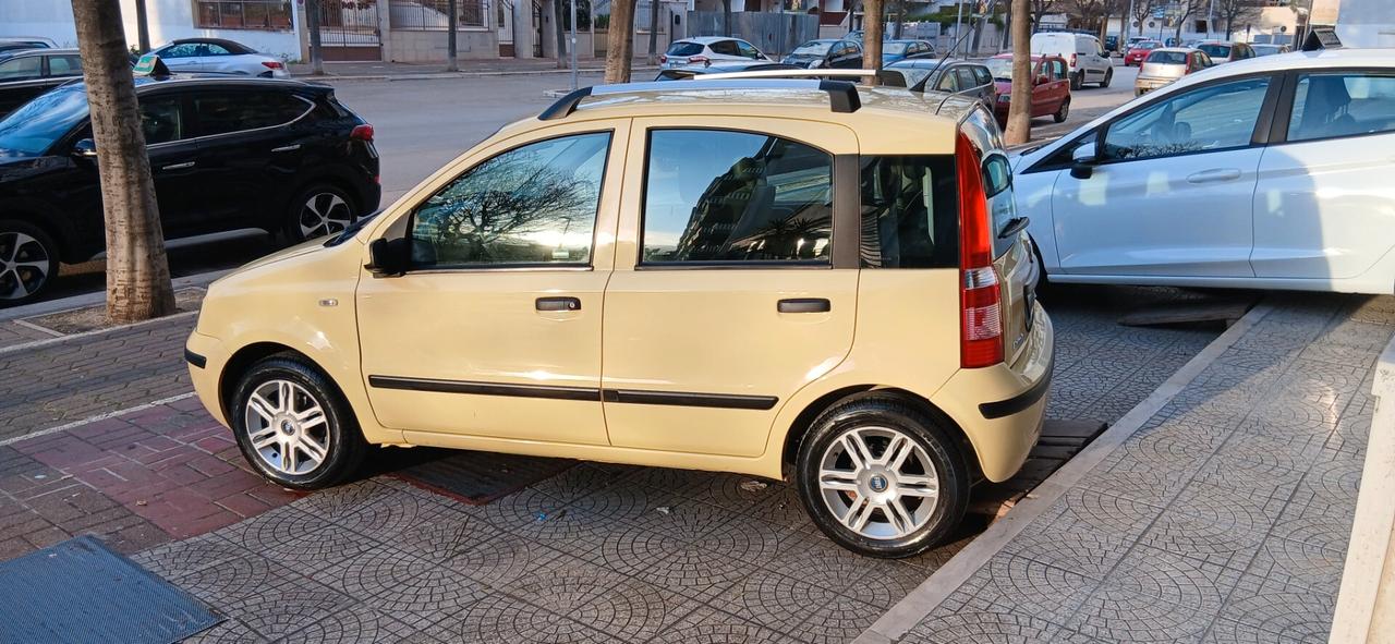 FIAT PANDA 1.2 EMOTION PARI AL NUOVO