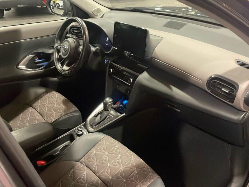 Toyota Yaris Cross Yaris Cross 1.5 Hybrid 5p. E-CVT AWD-i Lounge