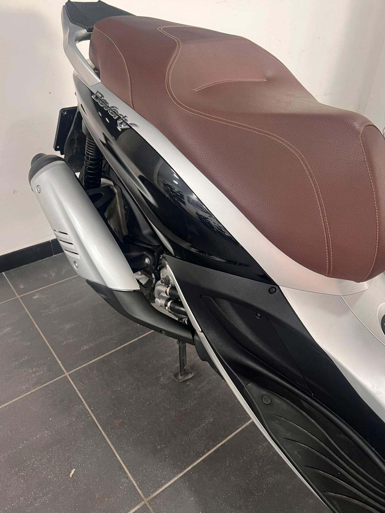 Piaggio Beverly 300