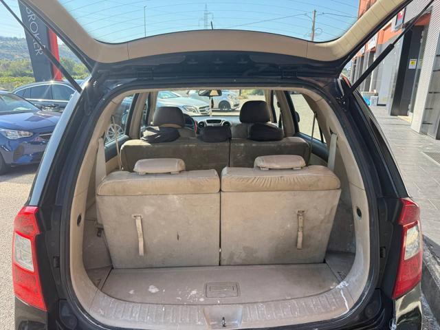 KIA Carens 2.0 CVVT EX Class