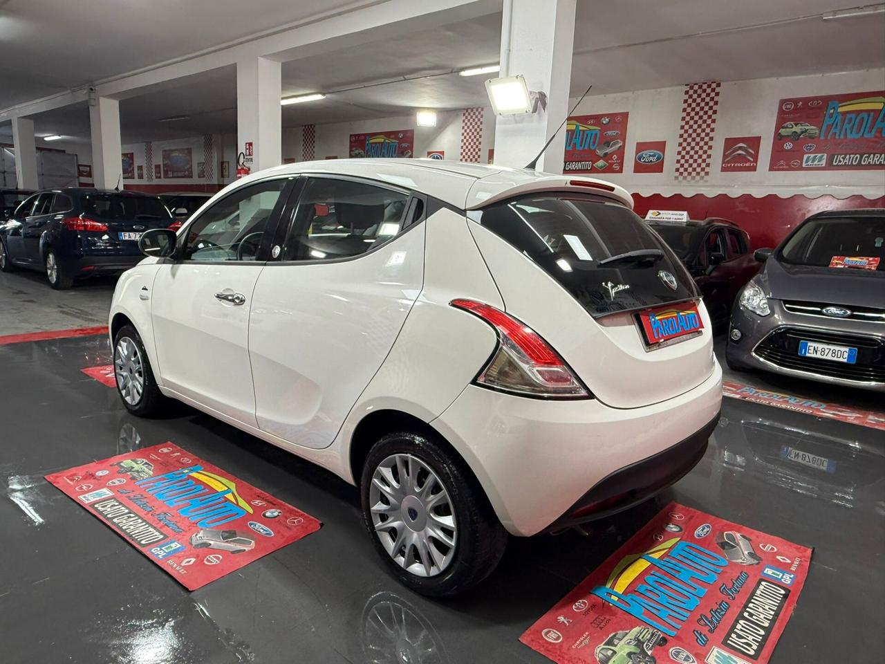 Lancia Ypsilon 1.2 69cv GPL Ecochic - 2012