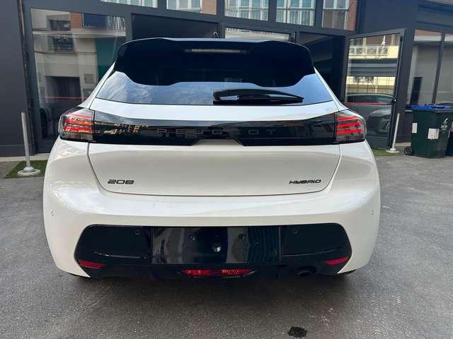 Peugeot 208 1.2 Hybrid Allure 110cv e-dcs 6