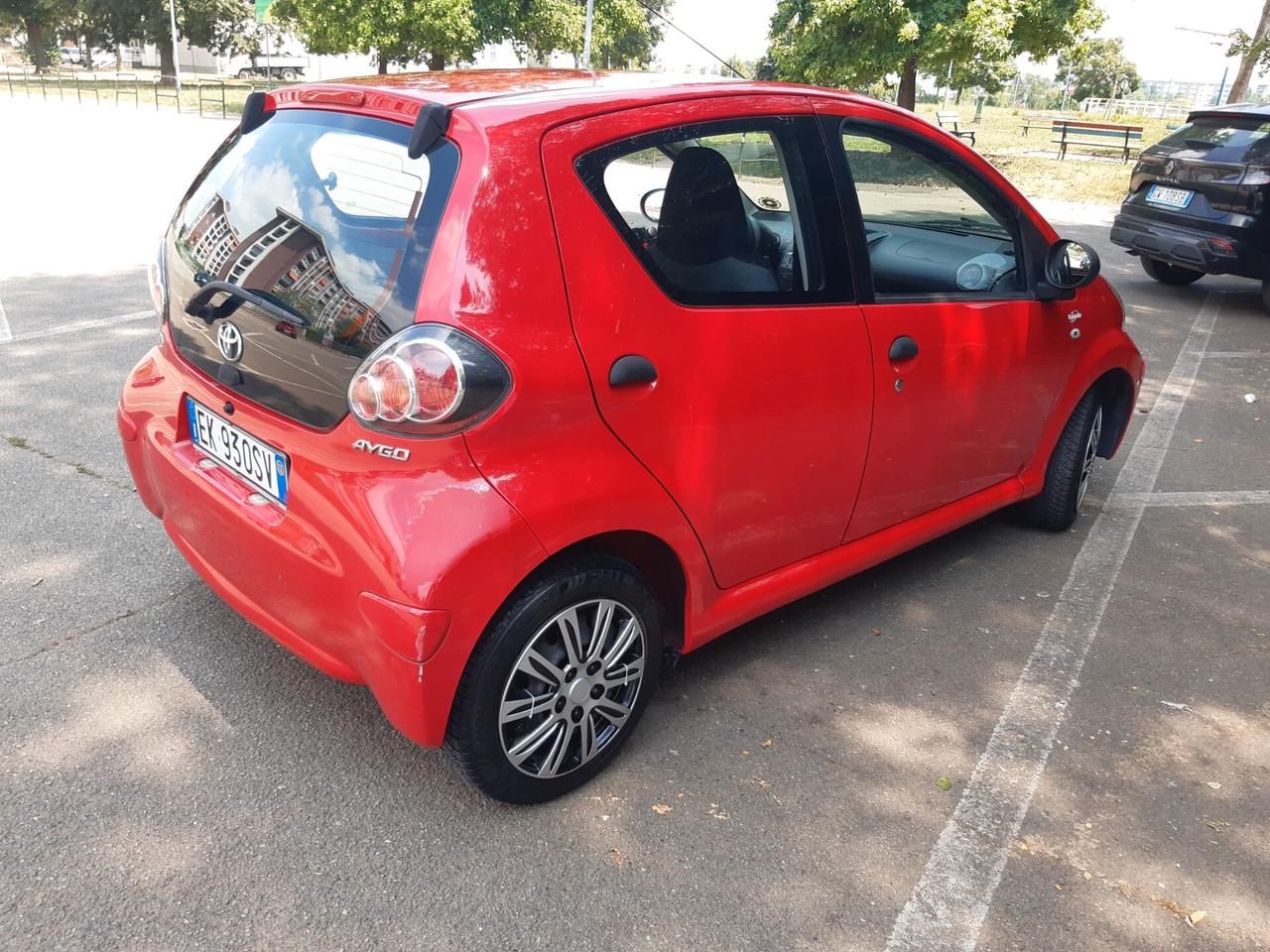 Toyota Aygo 1.0 12V VVT-i 5 porte