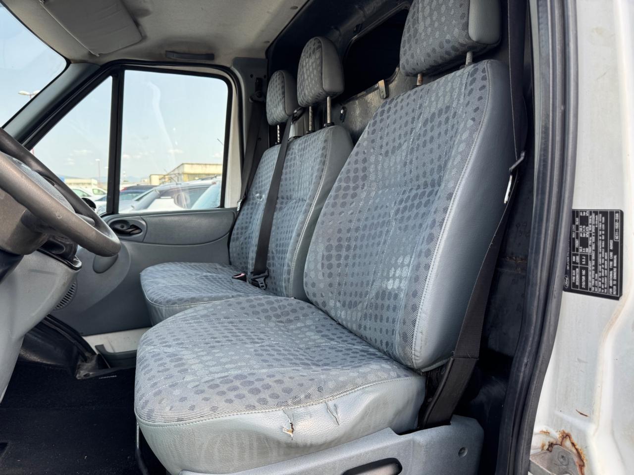 Ford Transit 350L van 2.2