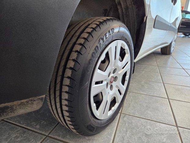 FIAT Doblo Dobl 1.3 MJT PC Cargo Lounge-solo 32