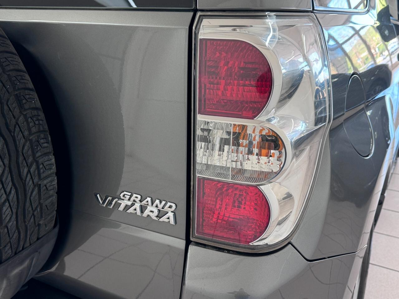 Suzuki Grand Vitara 1.9 DDiS 3 porte GANCIO TRAINO + RIDOTTE