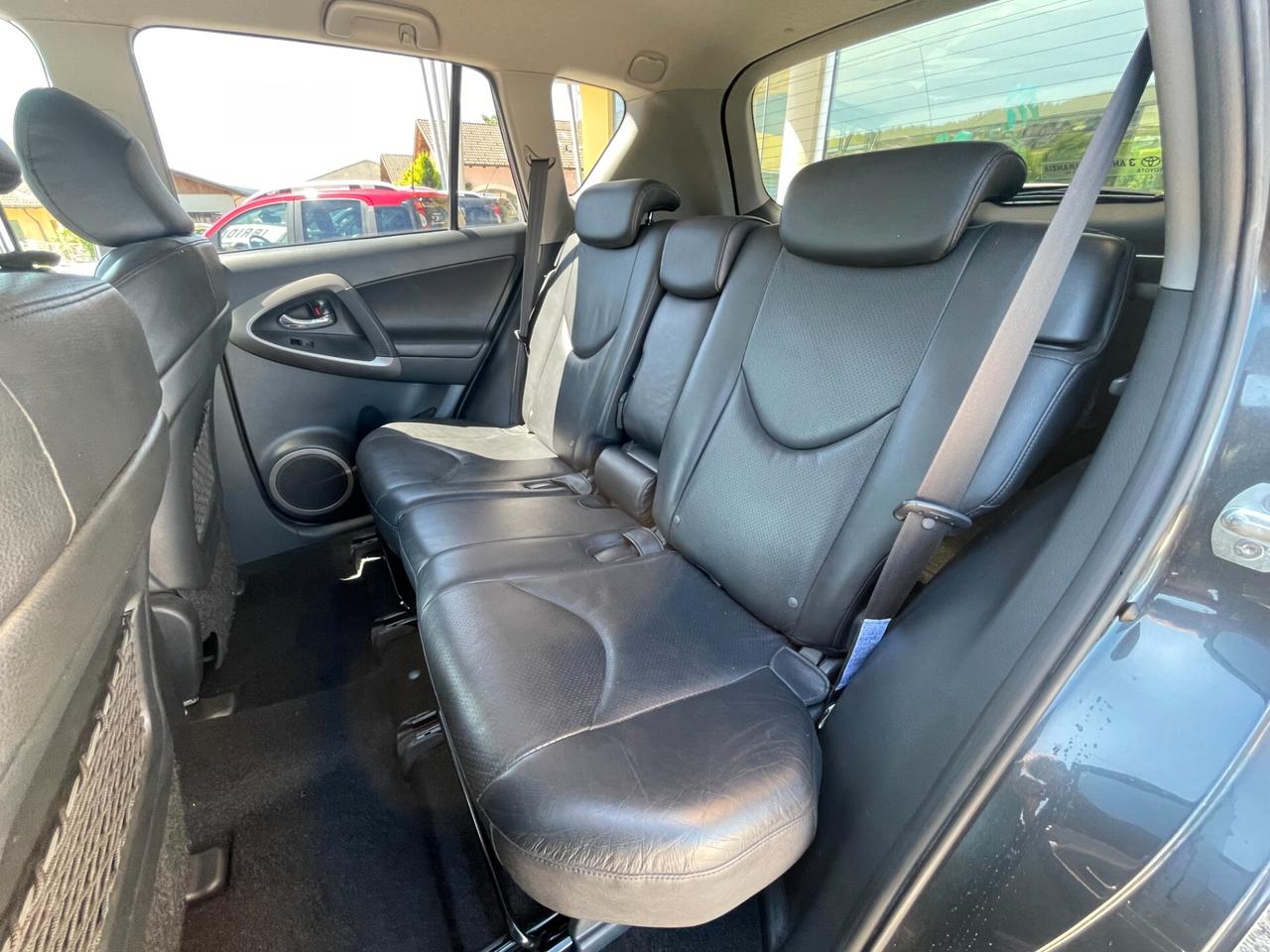 Toyota RAV 4 RAV4 2.2 D-4D 177 CV Luxury 4X4