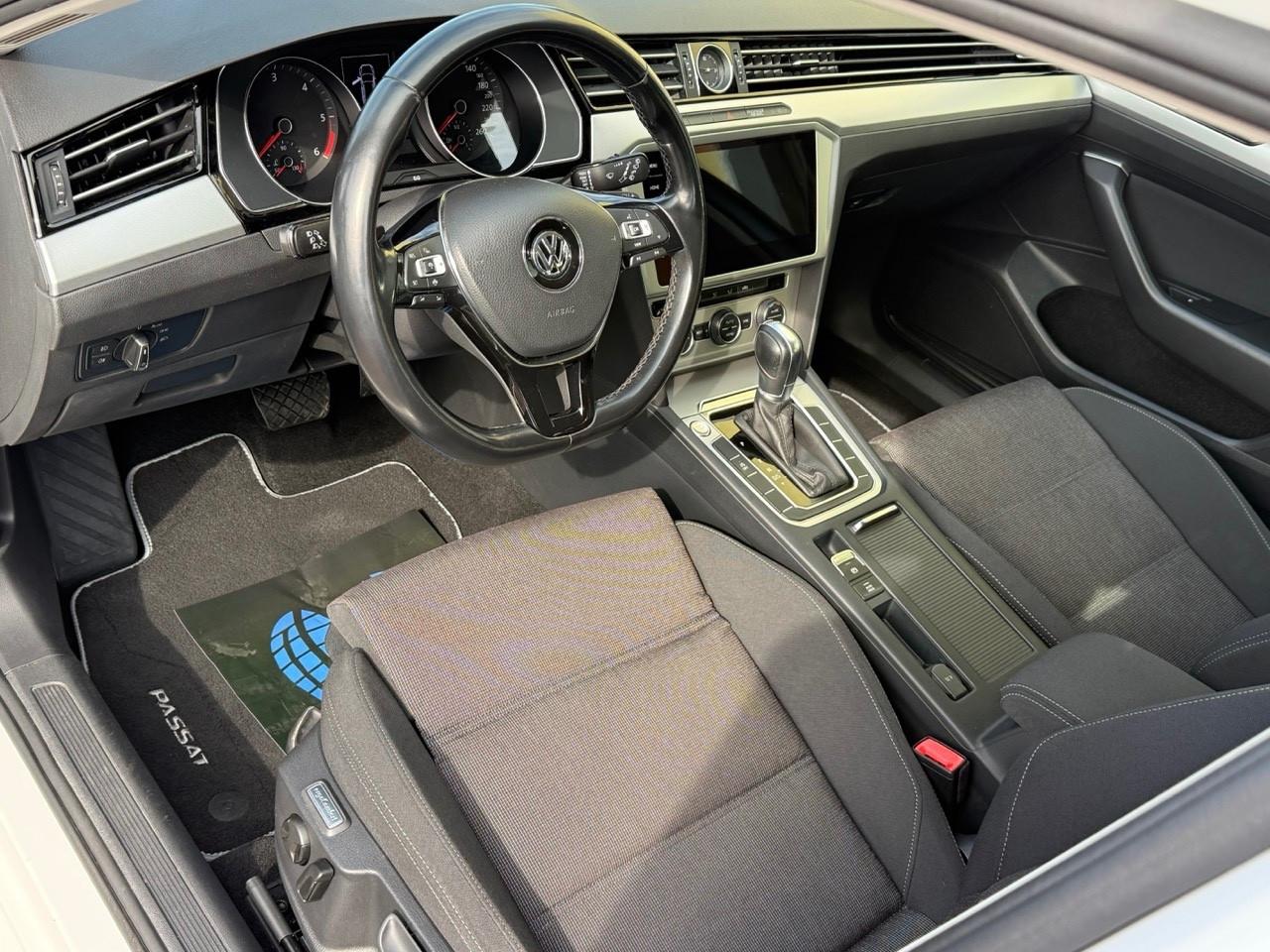 VW Passat 2.0 TDI DSG PREZZO REALE/NAVIPRO