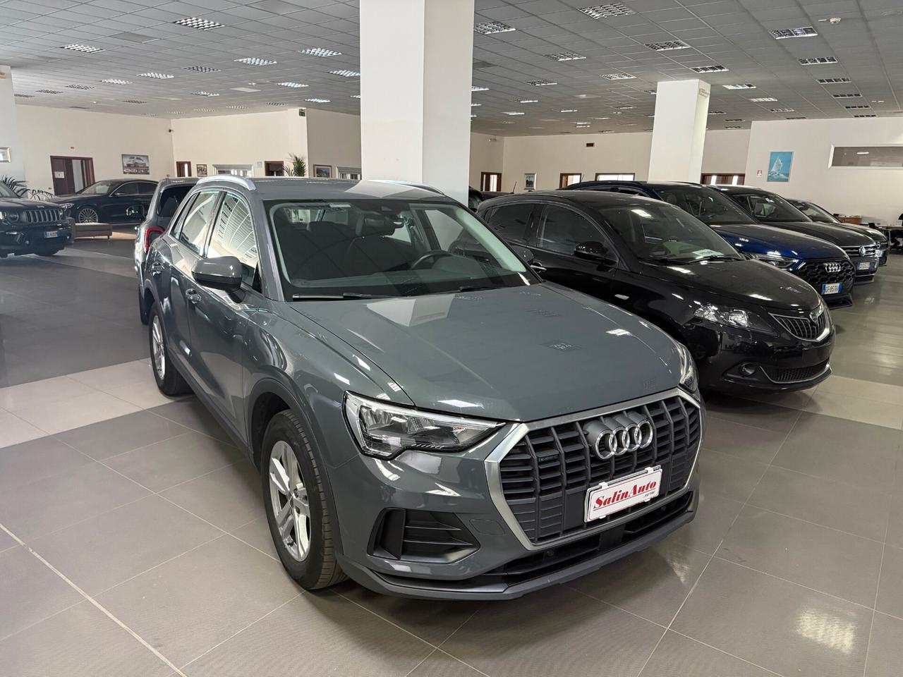 Audi Q3 35 TDI quattro Business Advanced S - Tronic