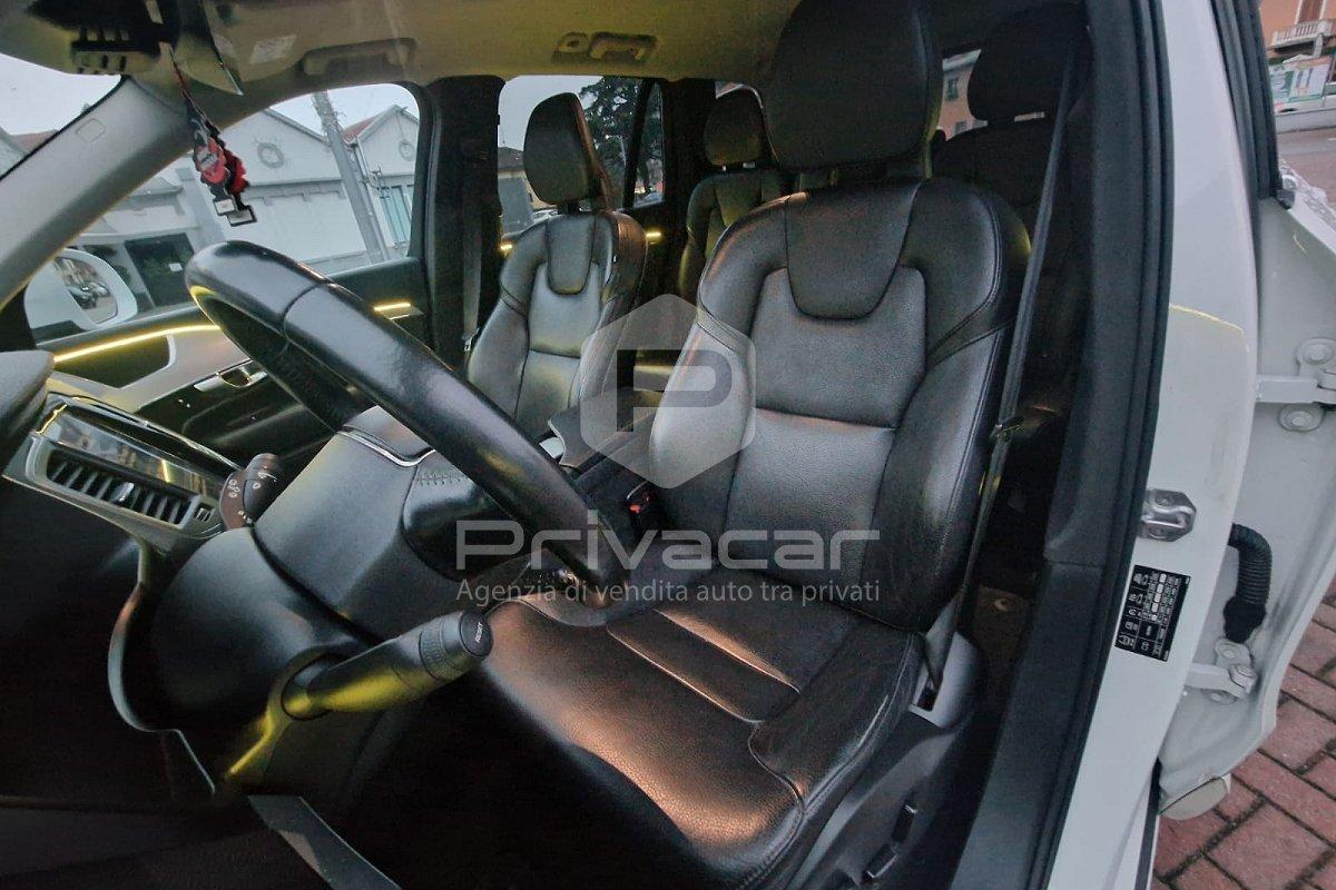 VOLVO XC90 D5 AWD Geartronic Momentum