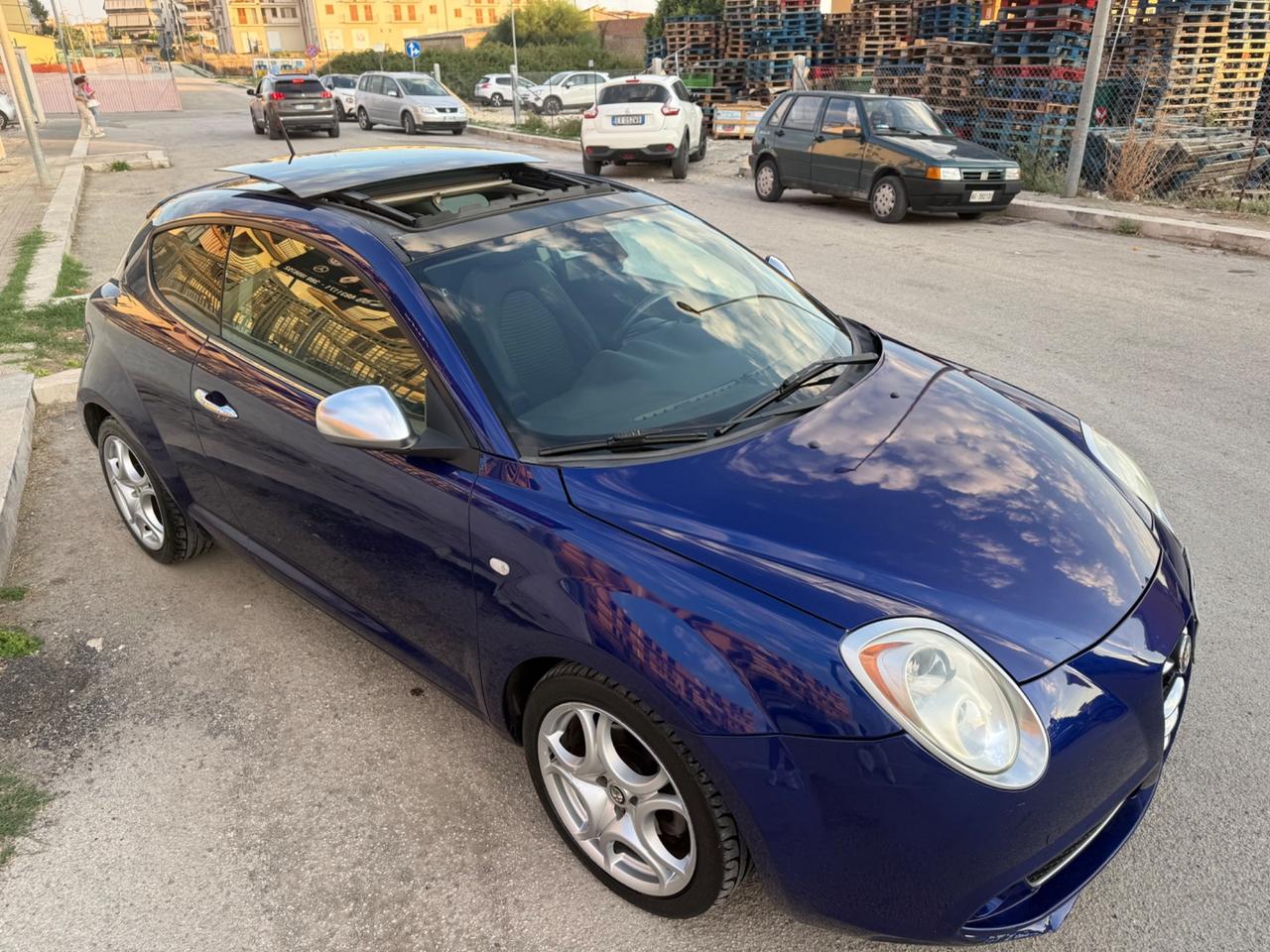 Alfa Romeo MiTo 1.6 JTDm-2 S&S Distinctive Sport Pack
