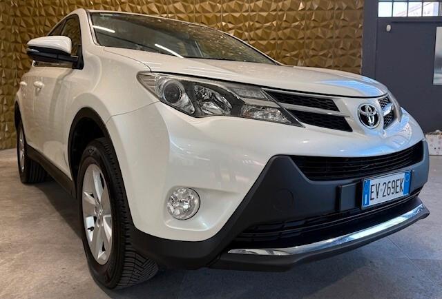 Toyota RAV 4 RAV4 2.0 D-4D 2WD Active