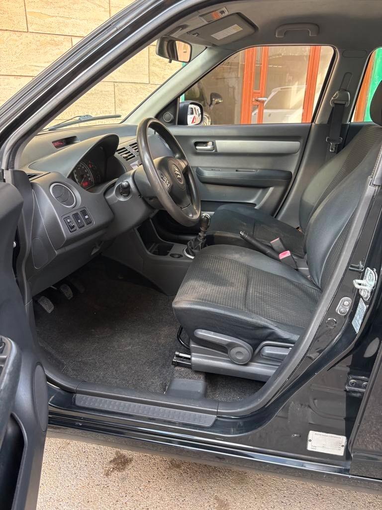 Suzuki Swift 1.3 DDiS 75CV 5p.
