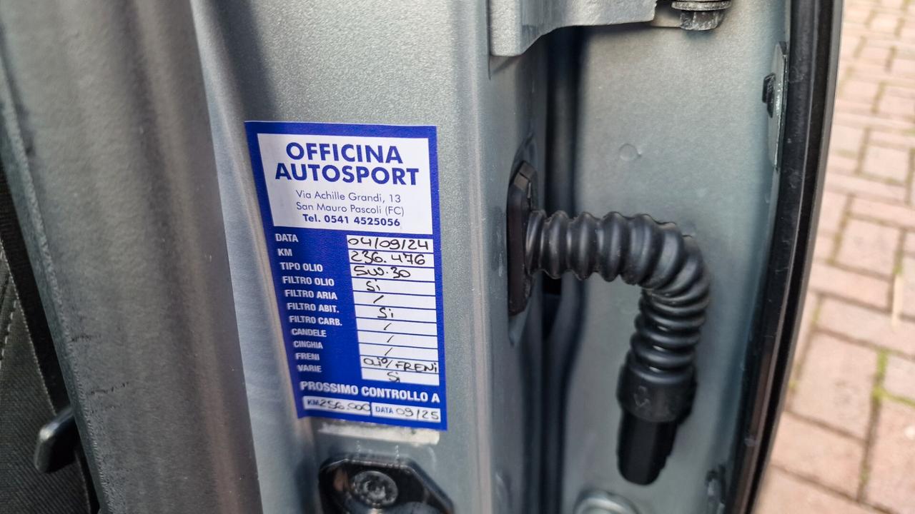 Volvo V40 D2 1.6 Summum