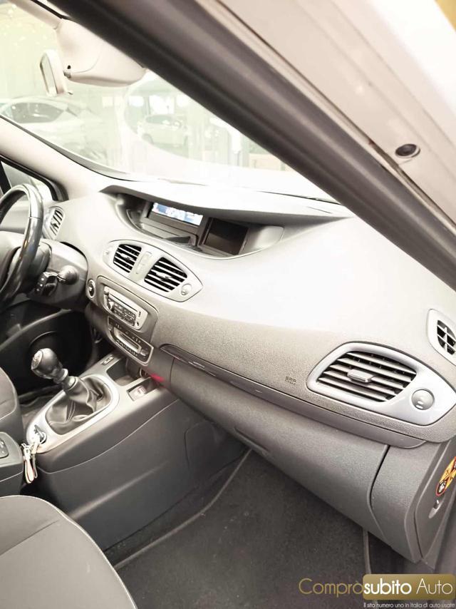 RENAULT Scenic Scénic dCi 110 CV EDC Limited