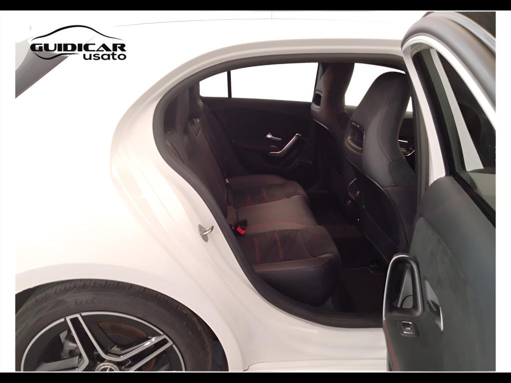 Mercedes-Benz Classe A - W177 2018 - A 180 d AMG LINE Premium