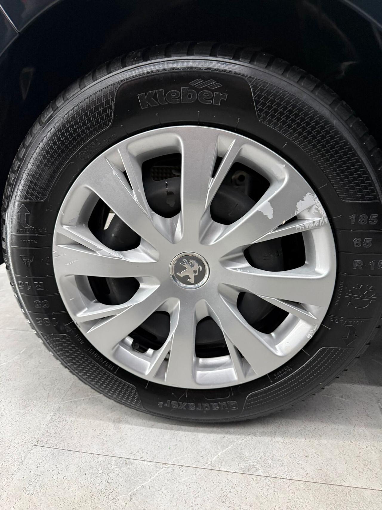 Peugeot 208 1.2 PureTech 82 5p. Allure