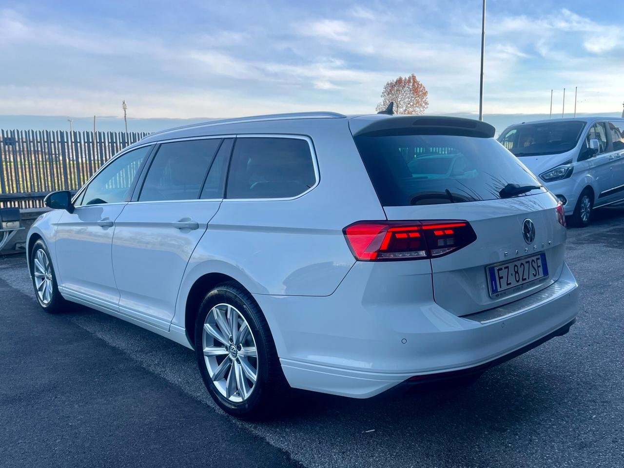 Volkswagen Passat Variant 1.6 TDI DSG Euro 6D-Temp