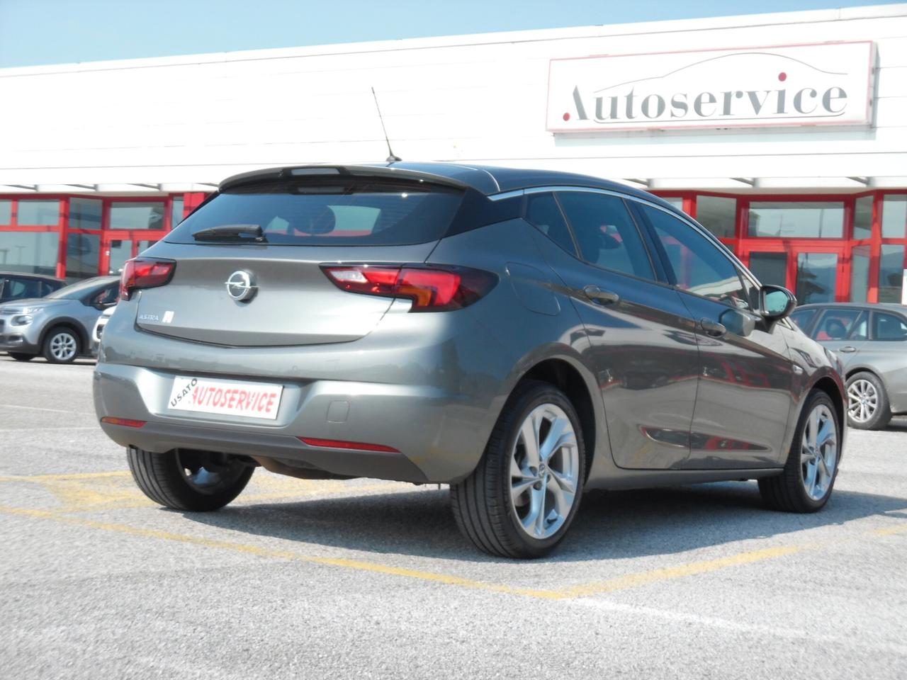 Opel Astra 1.6 CDTi Berlina 5 porte Dynamic