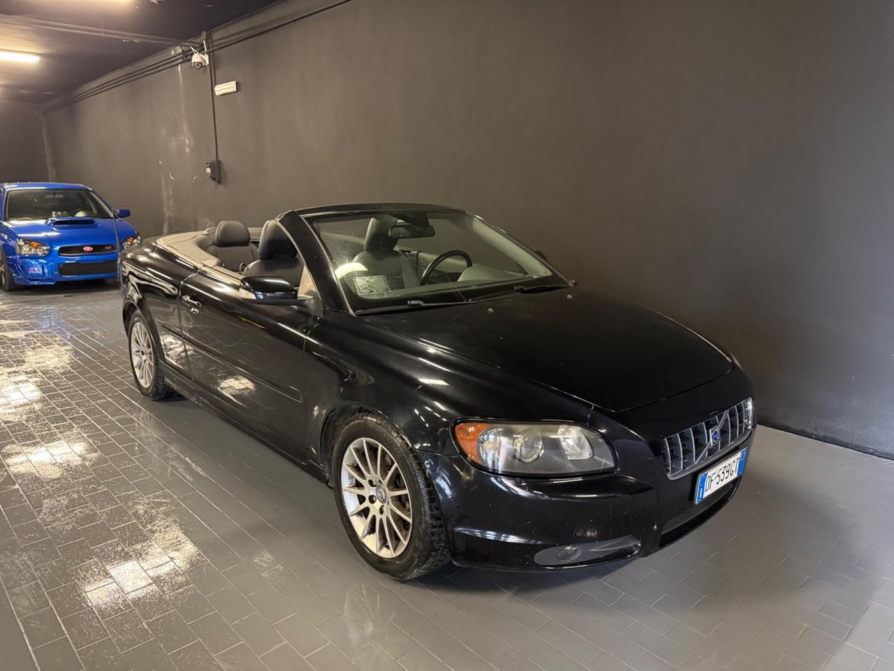 Volvo C70 2.4 D5 20V Momentum