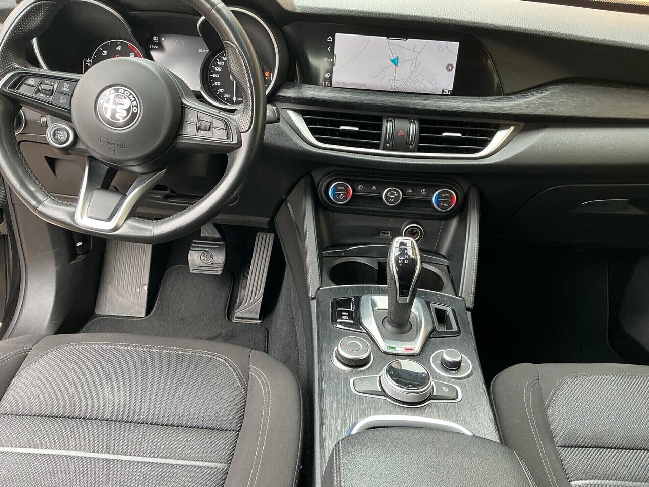 Alfa Romeo Stelvio 2.2 Turbodiesel 190 CV AT8 Q4 Executive