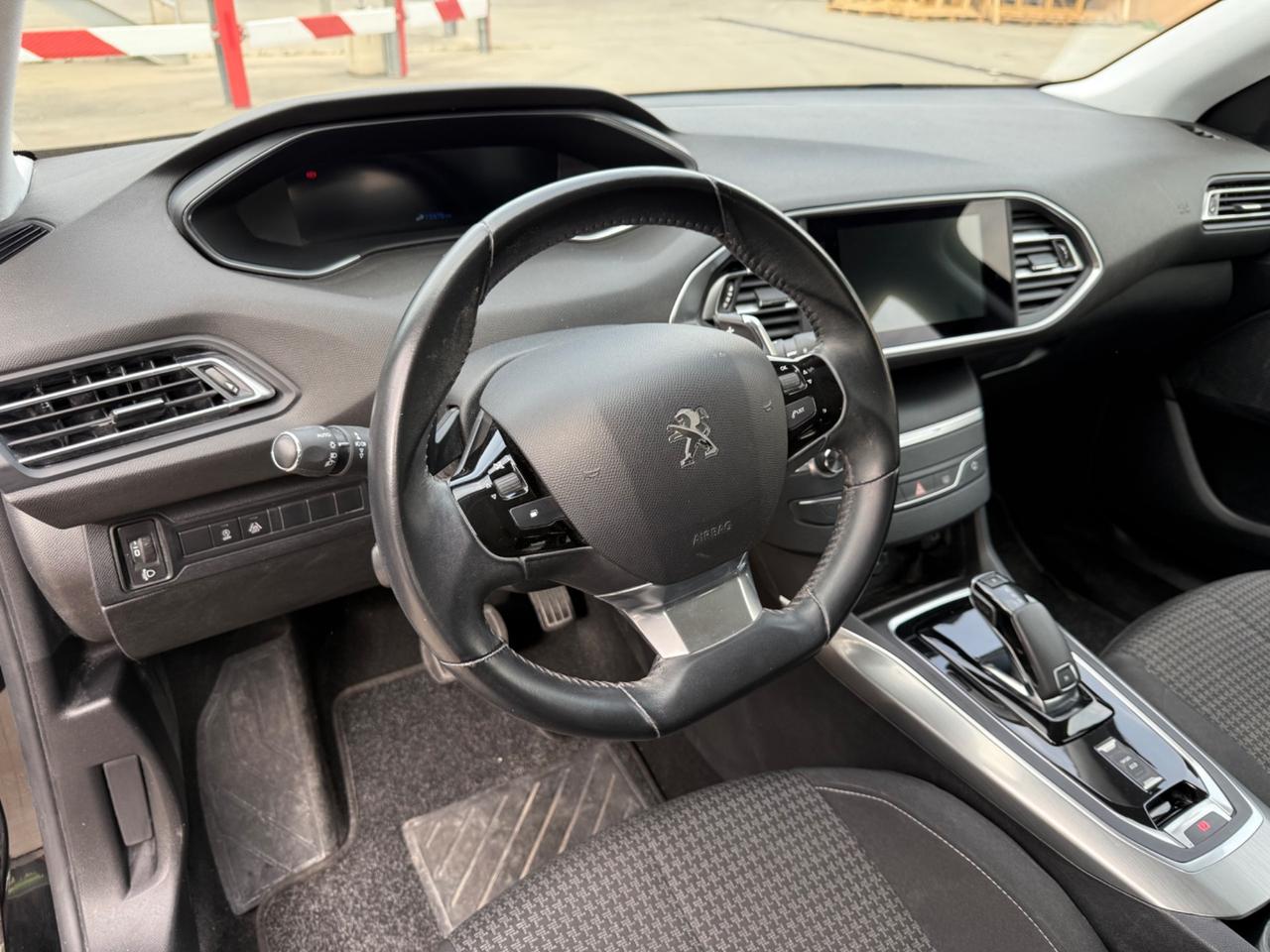 Peugeot 308 BlueHDi 130 S&S EAT8 SW Allure Pack