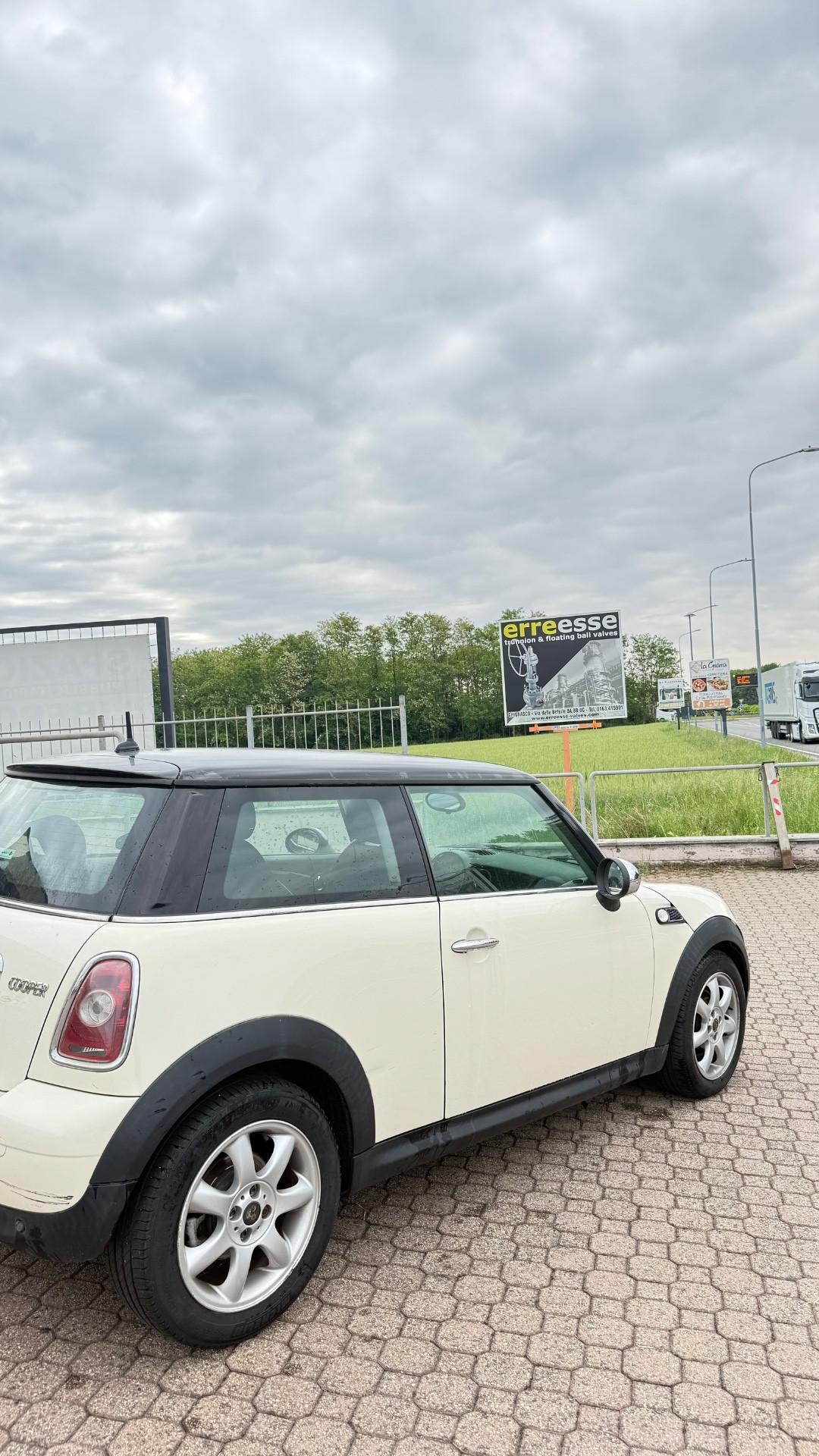 MINI COOPER BENZINA 2011 EURO 5