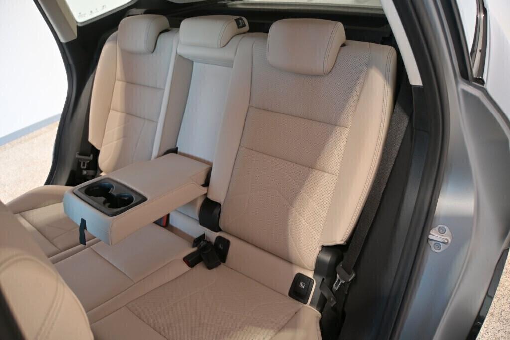 BMW X1 23D 197CV STEPTRONIC 48V X-DRIVE XLINE ( FARI ADATTIVI - CURVED DISPLAY - ACTIVE CRUISE - PELLE - NAVI - MIRROR - PARK ASSISTANT - TELECAMERA POST. - VERNICE OPACA - CERCHI 18 ) CC. 1.995