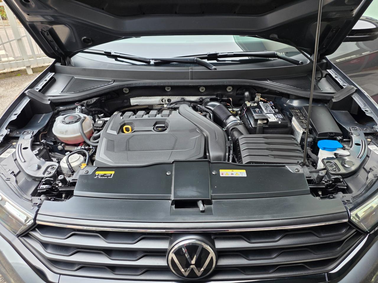 Volkswagen T-Roc 1.5 TSI 150cv Style / FULL LED + 18"