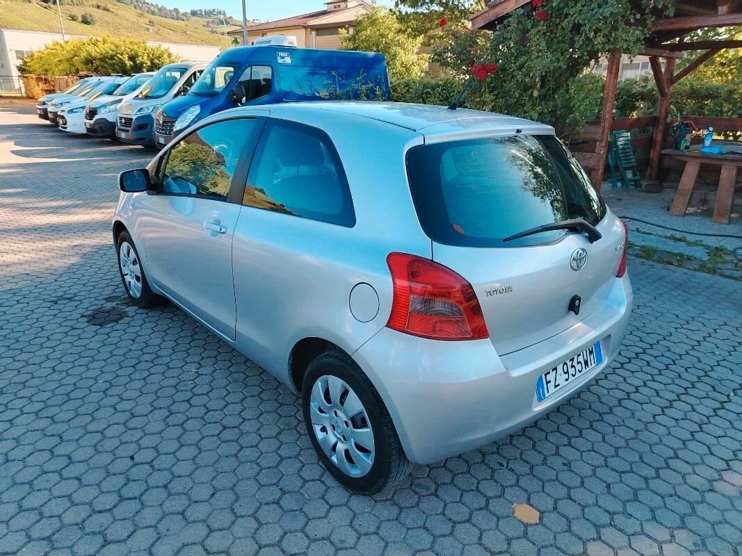 Toyota Yaris 3 Porte 1.0 Sol 3p