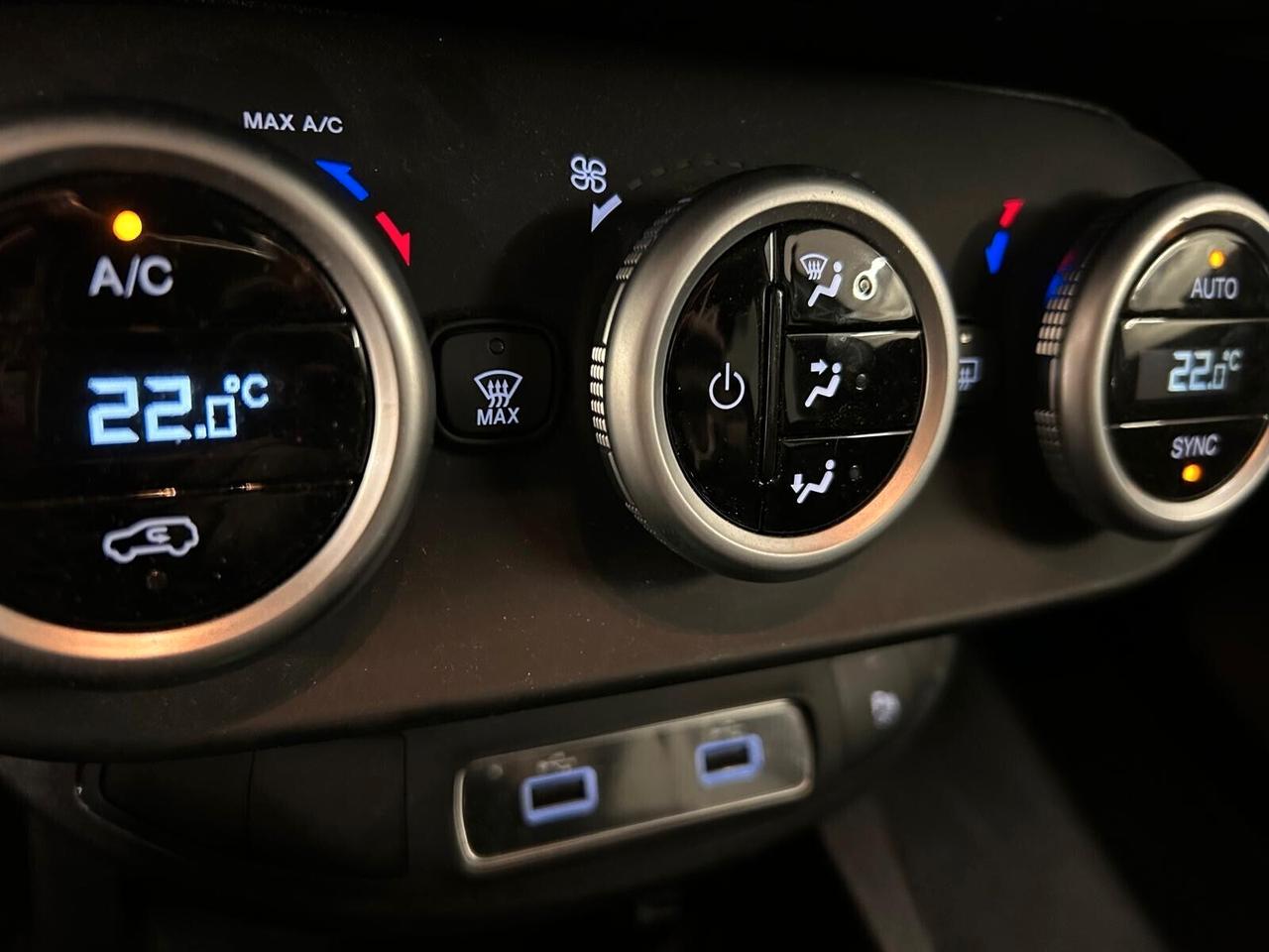 Fiat 500X SPORT 1.5 T4 Hybrid DCT SPOTICAR