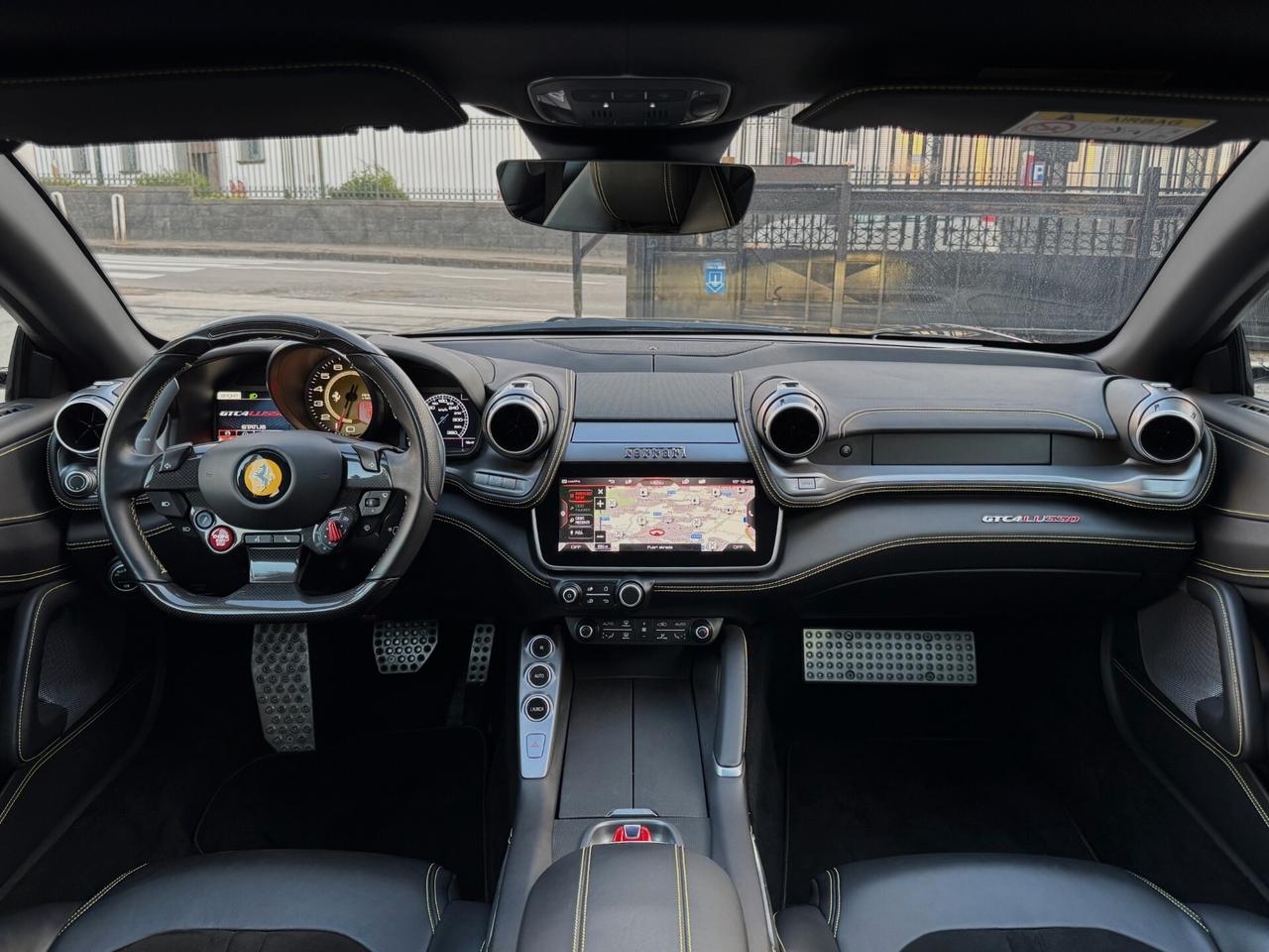 Ferrari GTC4 Lusso 6.3 DCT V12 689CV LIFT SCUDETTI