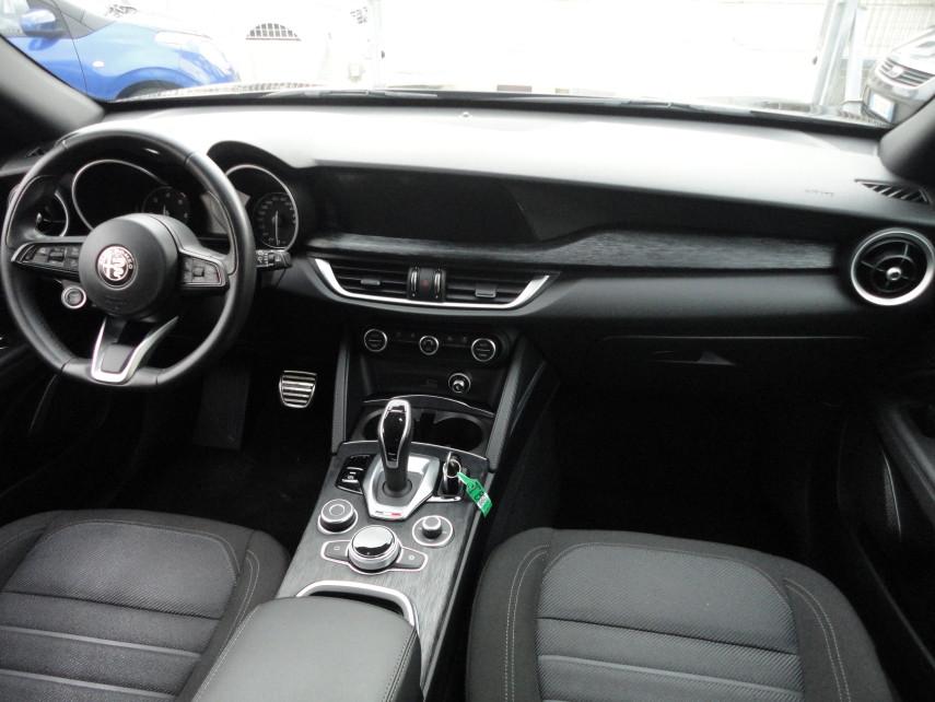 Alfa Romeo Stelvio 2.2 t Sprint Q4 190cv auto