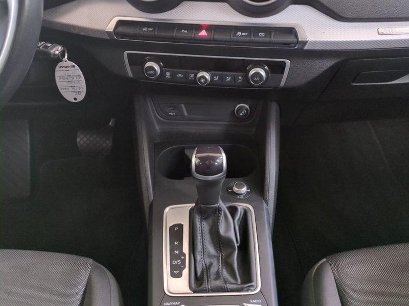 Audi Q2 2.0 30 TDI BUSINESS S TRONIC